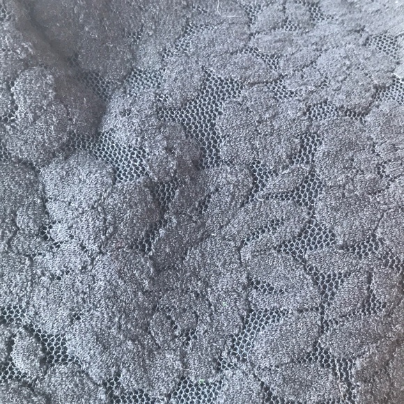 Hollister halter top - Picture 2 of 3